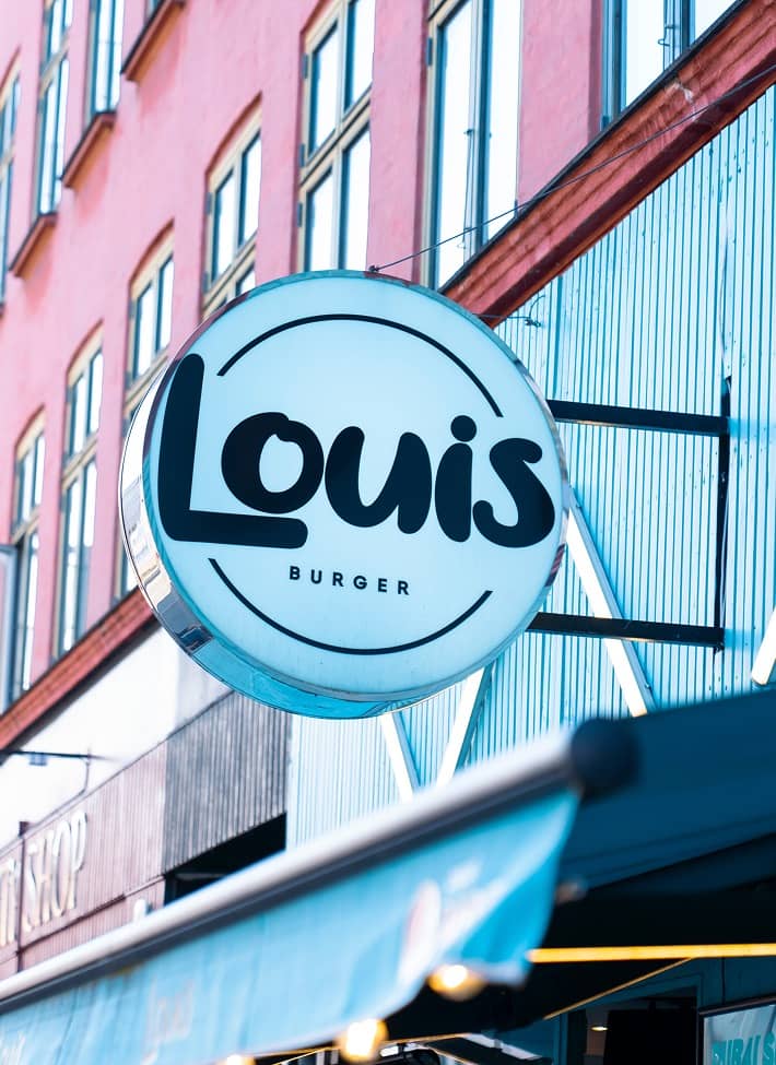 Louis Burger storefront sign